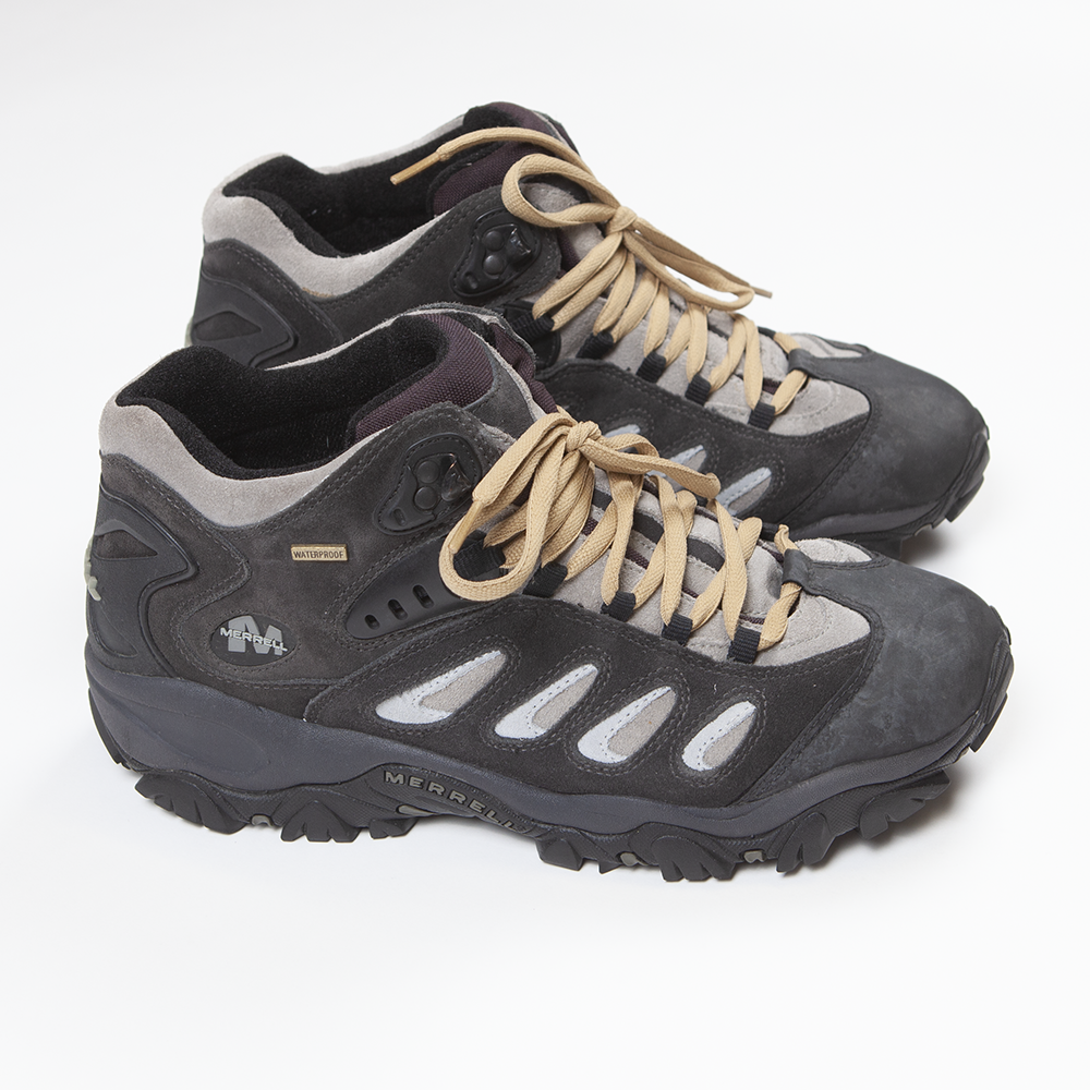 2000 Merrell pathfinder hiking shoes