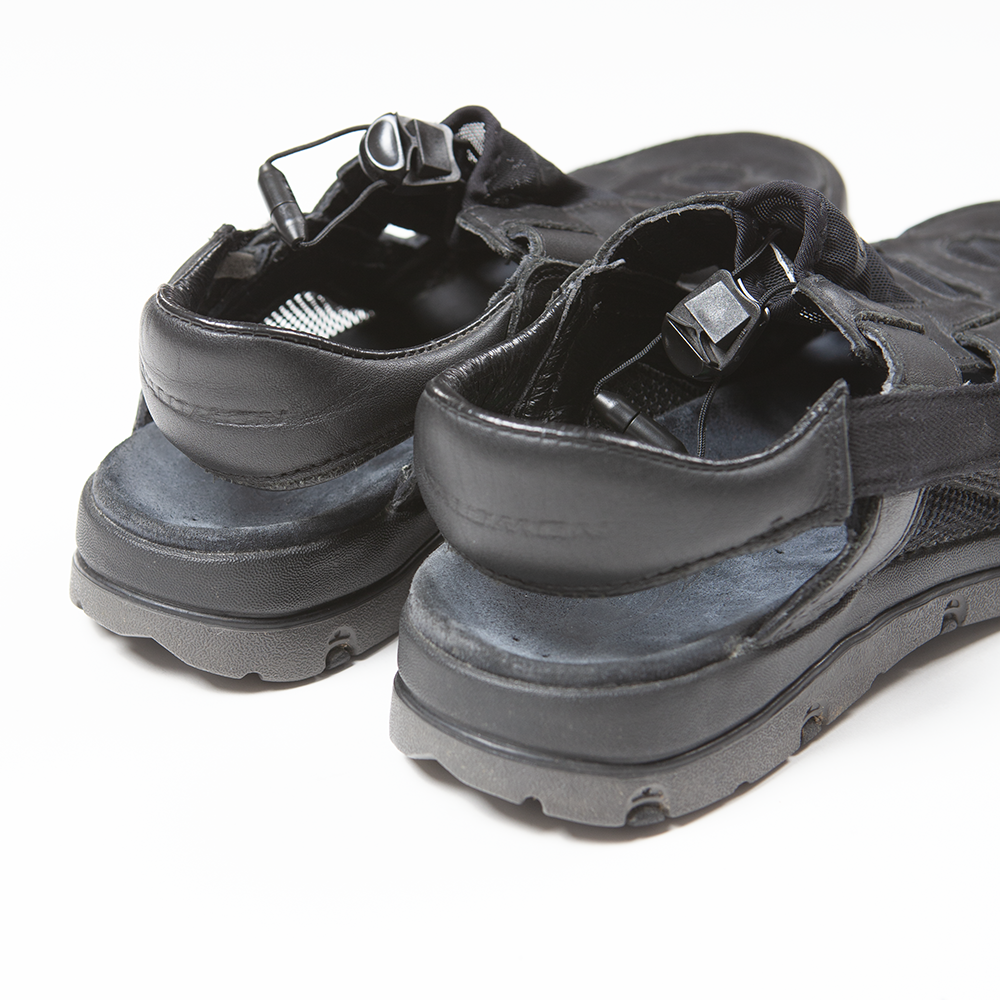 2000's Salomon bethlehem sandals