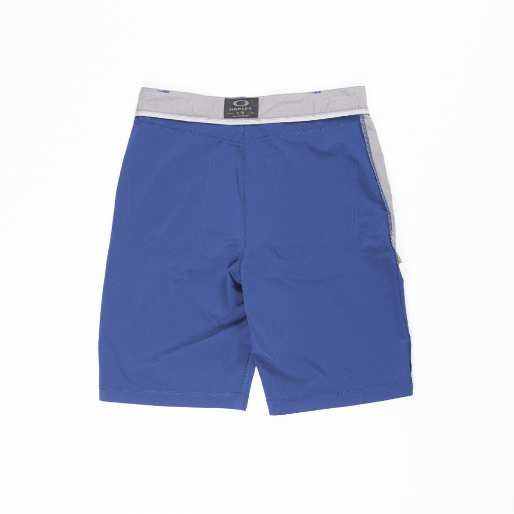 2010's Oakley sanders golf shorts